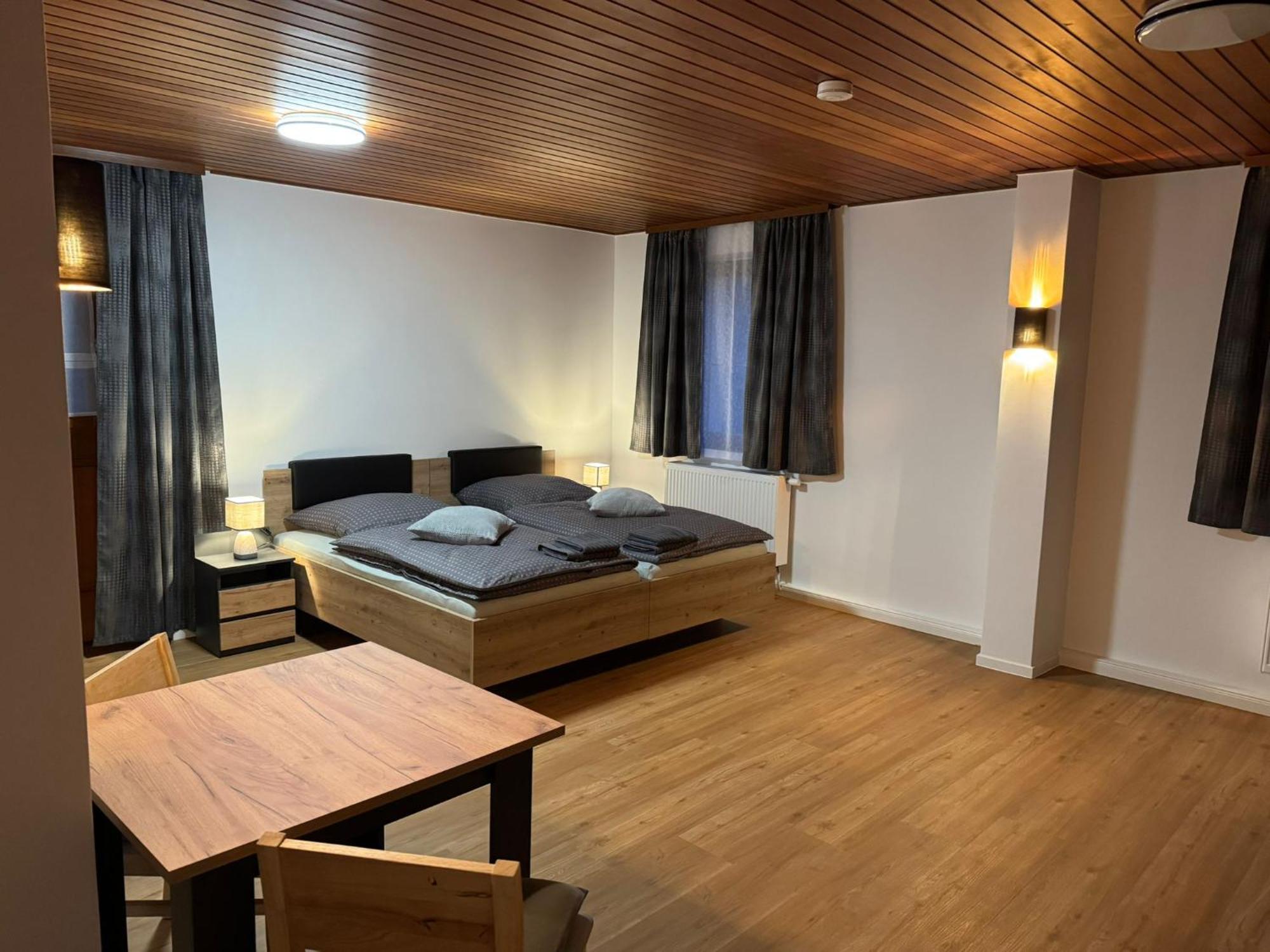 Gaestezimmer Werwein Heinersreuth ภายนอก รูปภาพ